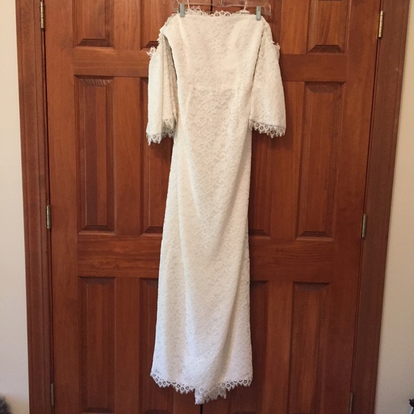 Nicole Miller Lace Off-The-Shoulder Wedding Dress - Picture 6 of 8